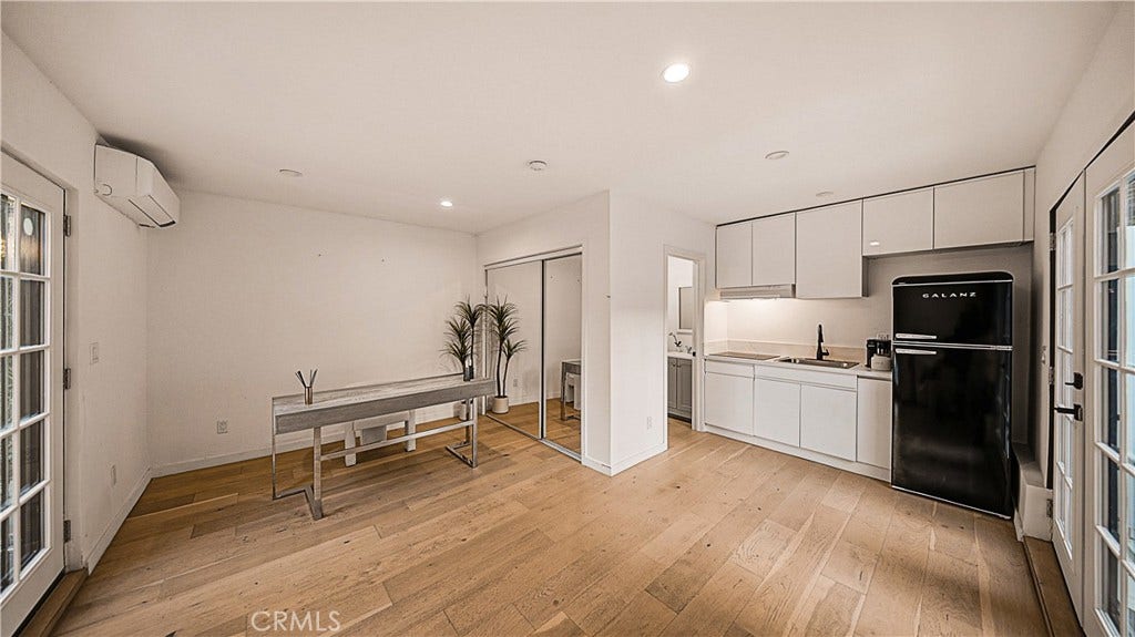 8840 Ashcroft, Los Angeles, CA 90048