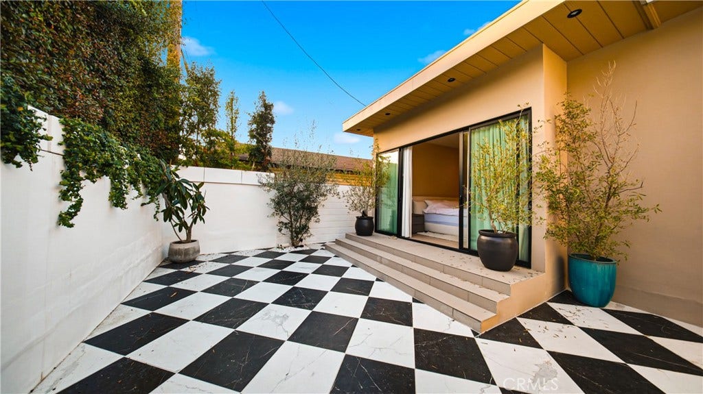 8840 Ashcroft, Los Angeles, CA 90048