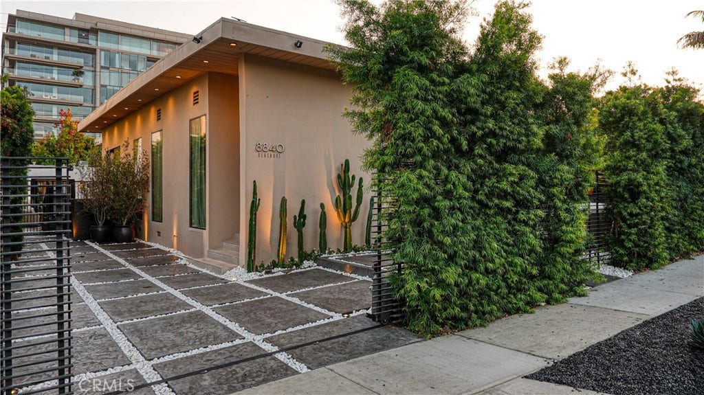 8840 Ashcroft, Los Angeles, CA 90048