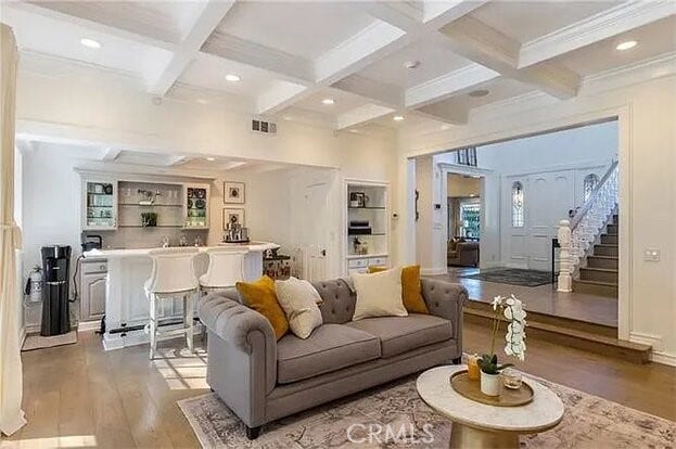 4637 Westchester Drive, Woodland Hills, CA 91364 4637 Westchester Drive, Woodland Hills, CA 91364