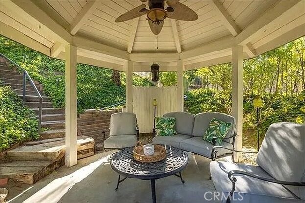4637 Westchester Drive, Woodland Hills, CA 91364 4637 Westchester Drive, Woodland Hills, CA 91364