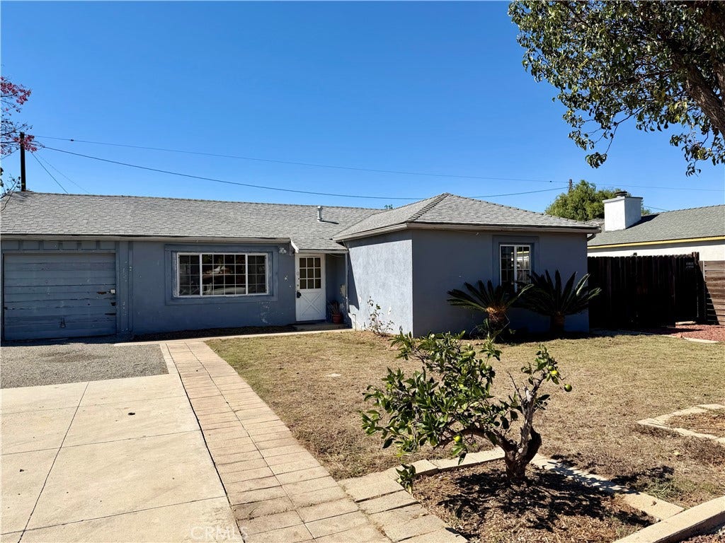 2109 Monrovia, Costa Mesa, CA 92627
