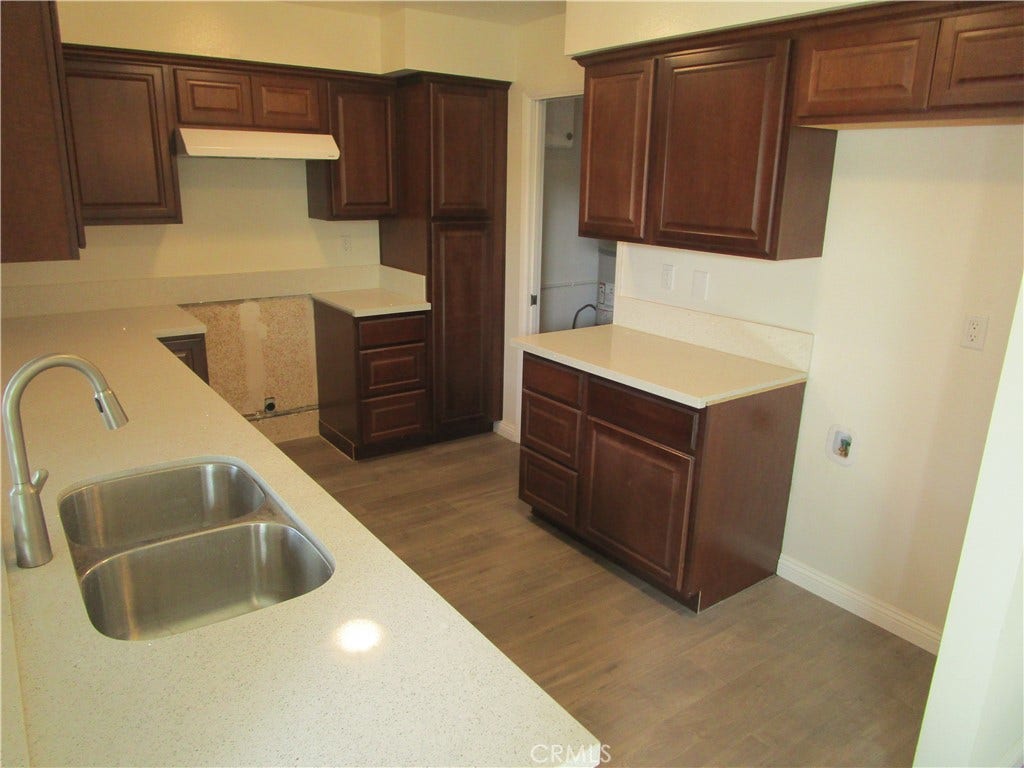 5662 Eastbourne, Westminster, CA 92683 5662 Eastbourne, Westminster, CA 92683