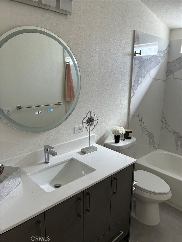 1885 E Bayshore Road, #7, East Palo Alto, CA 94303 1885 E Bayshore Road, #7, East Palo Alto, CA 94303