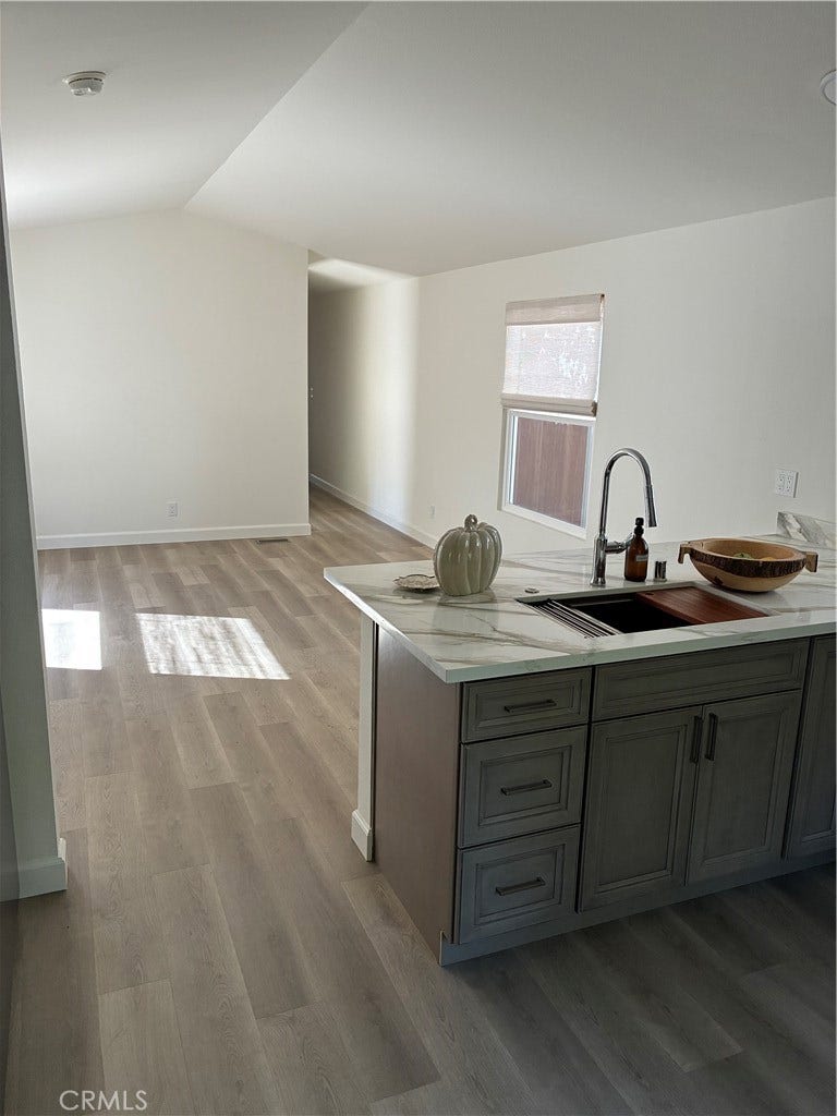 1885 E Bayshore Road, #7, East Palo Alto, CA 94303 1885 E Bayshore Road, #7, East Palo Alto, CA 94303