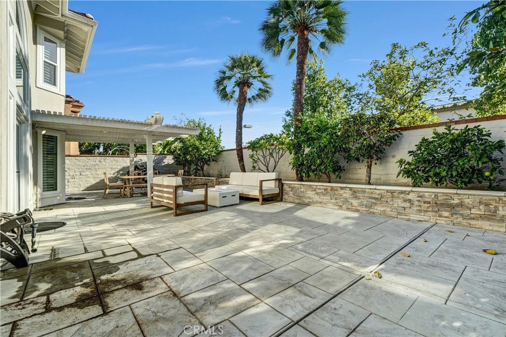 2122 Burnt Mill, Tustin, CA 92782 2122 Burnt Mill, Tustin, CA 92782