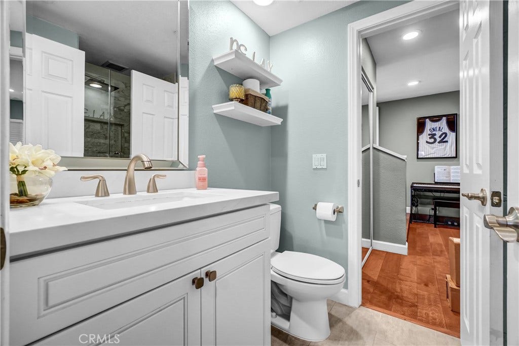2122 Burnt Mill, Tustin, CA 92782 2122 Burnt Mill, Tustin, CA 92782