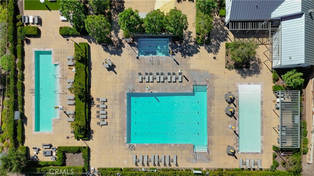 4089 Summer, Corona, CA 92883 Husdon House + Pools