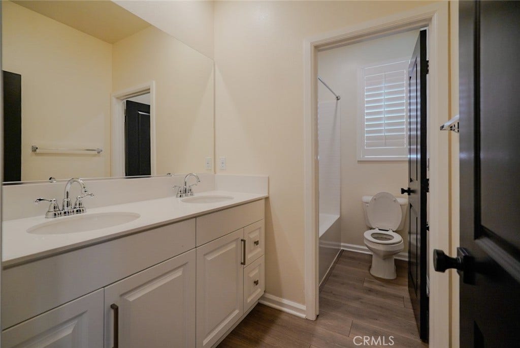 4089 Summer, Corona, CA 92883 Bathroom 2
