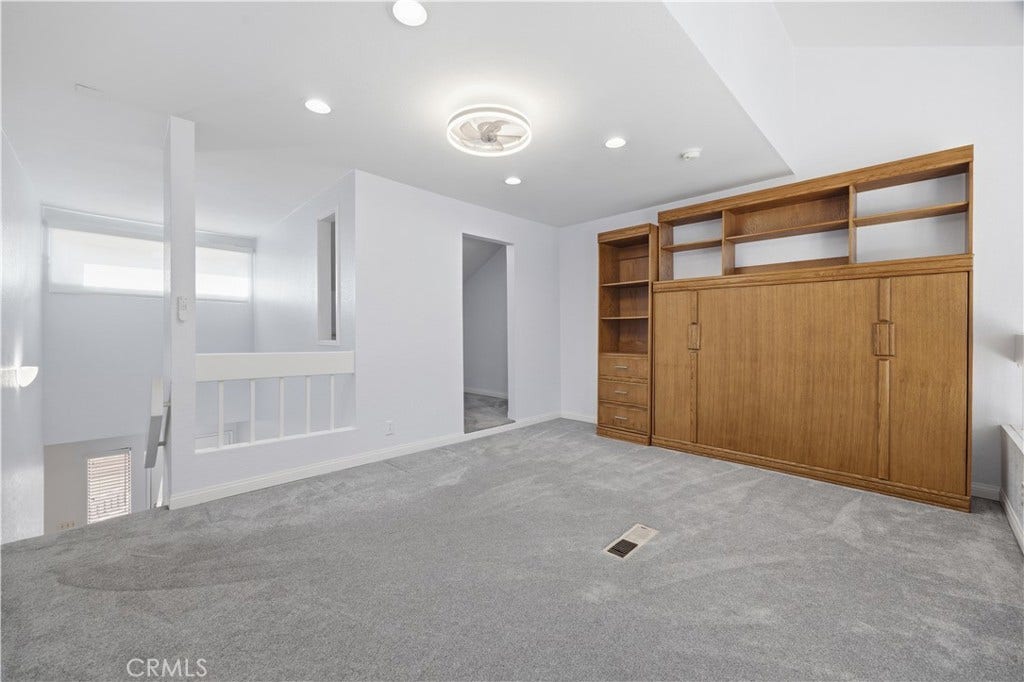 27959 Mazagon, #163, Mission Viejo, CA 92692 Large Loft w/Murphy Bed