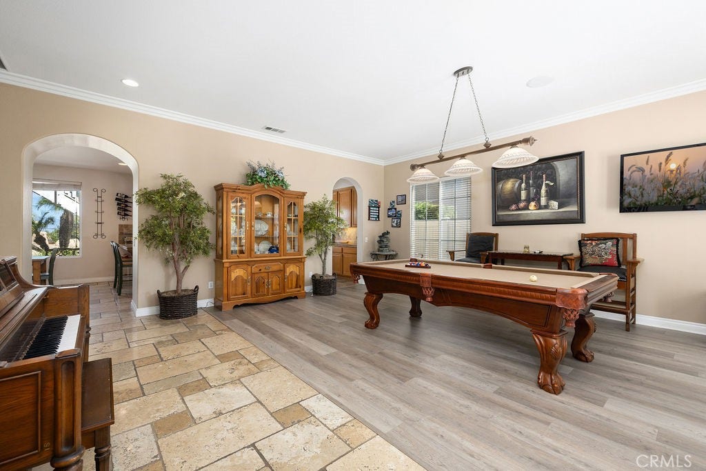 135 Custer Circle, Corona, CA 92881 Living Room