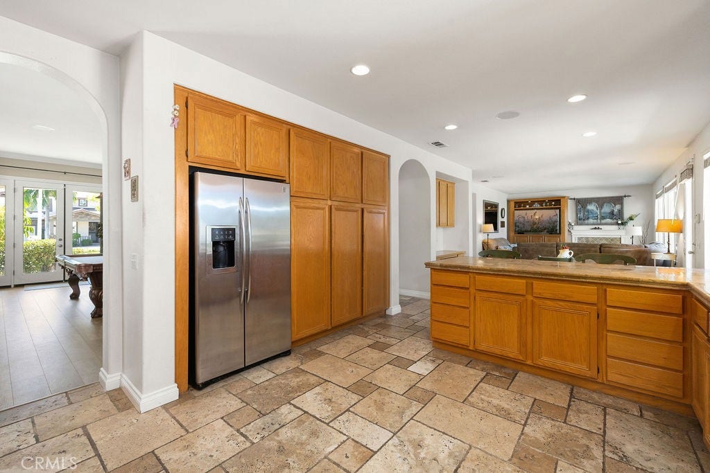 135 Custer Circle, Corona, CA 92881 135 Custer Circle, Corona, CA 92881