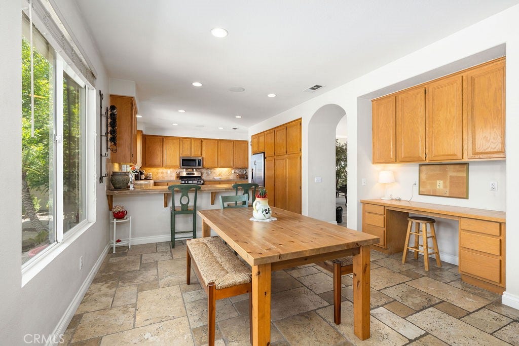 135 Custer Circle, Corona, CA 92881 Dining Room