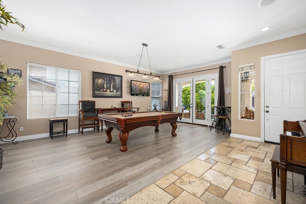135 Custer Circle, Corona, CA 92881 135 Custer Circle, Corona, CA 92881