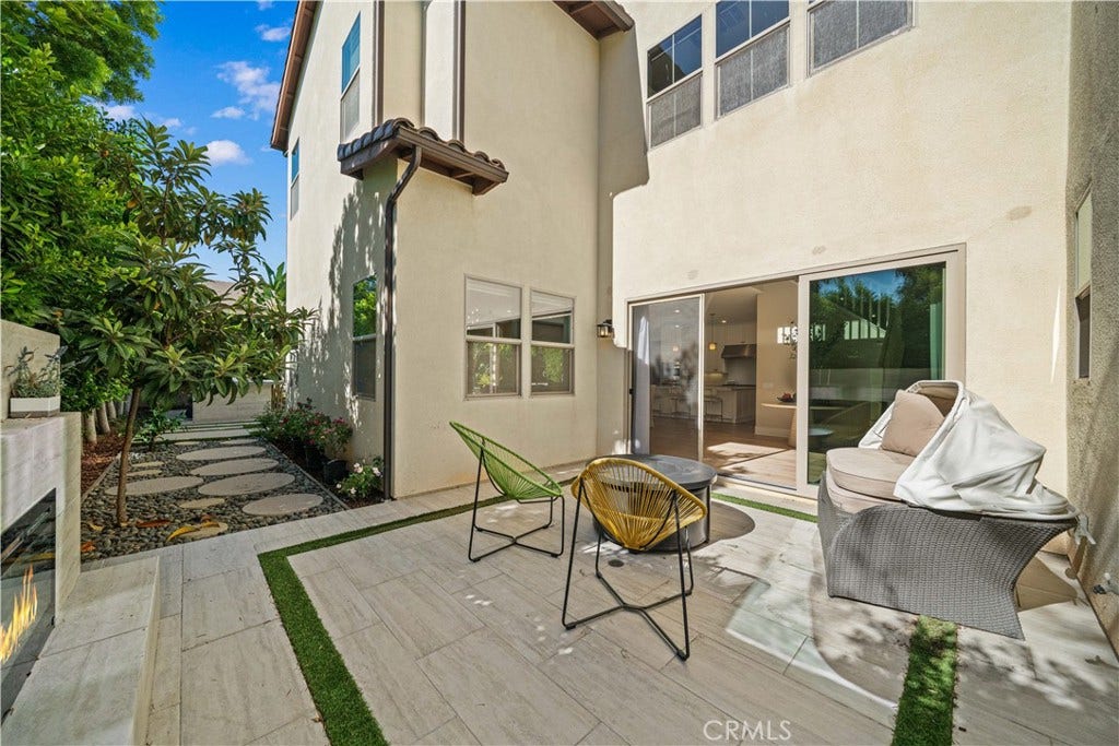 113 Crossover, Irvine, CA 92618 113 Crossover, Irvine, CA 92618