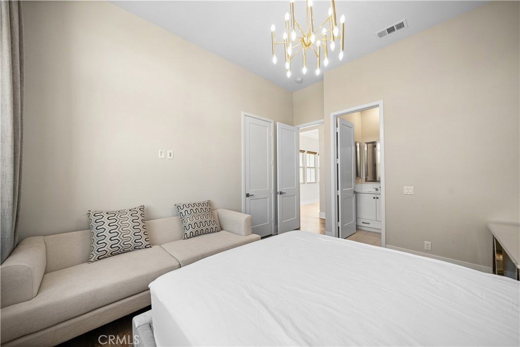 113 Crossover, Irvine, CA 92618 113 Crossover, Irvine, CA 92618