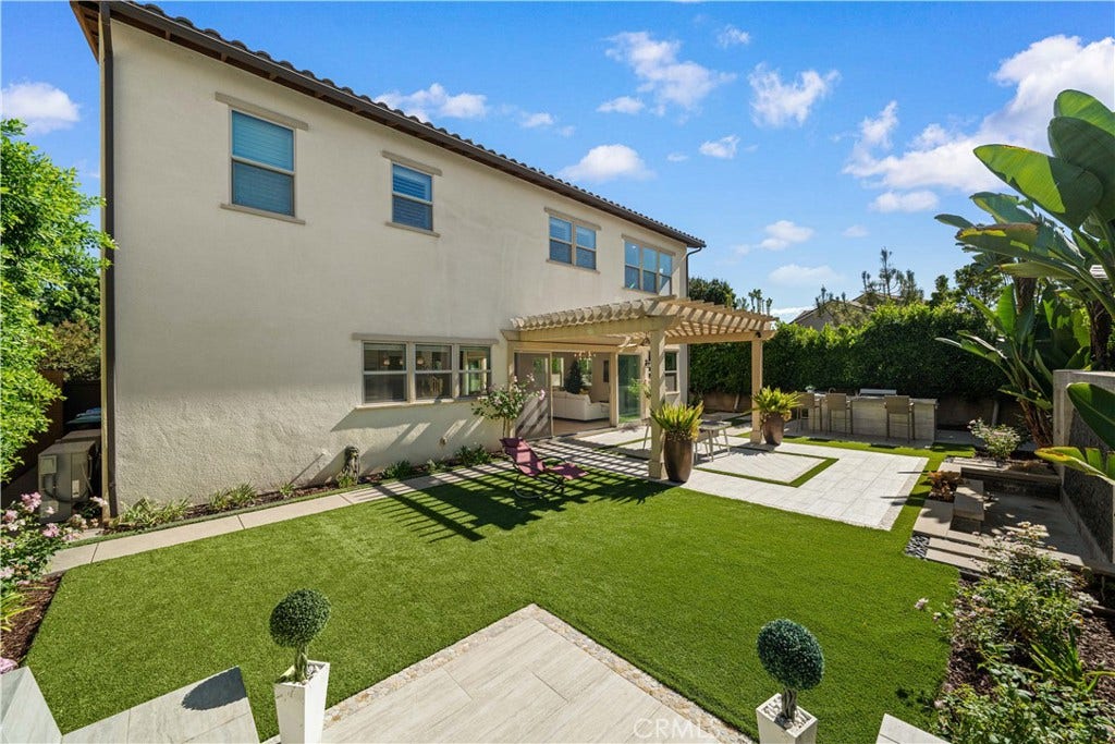 113 Crossover, Irvine, CA 92618 113 Crossover, Irvine, CA 92618