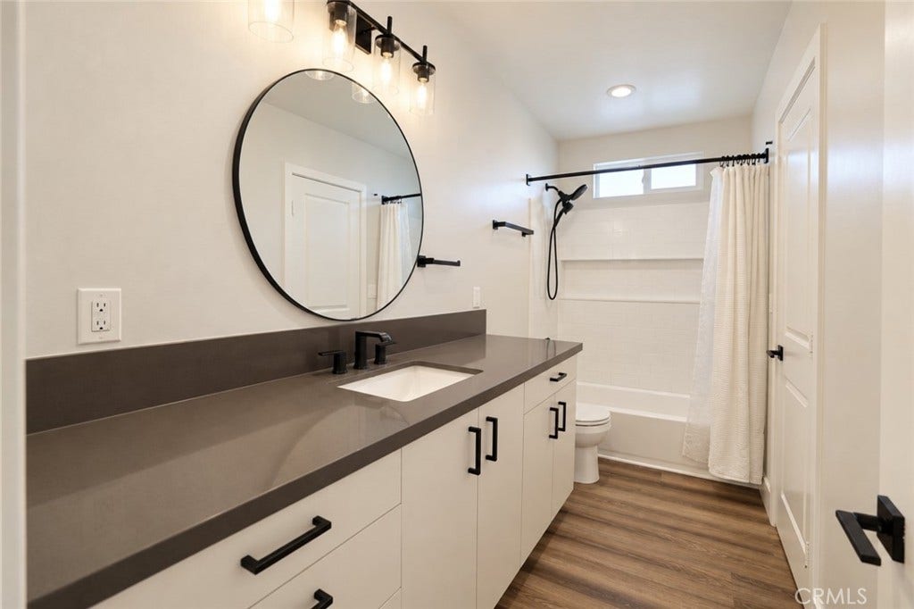 315 University Drive, Costa Mesa, CA 92627 315 University Drive, Costa Mesa, CA 92627