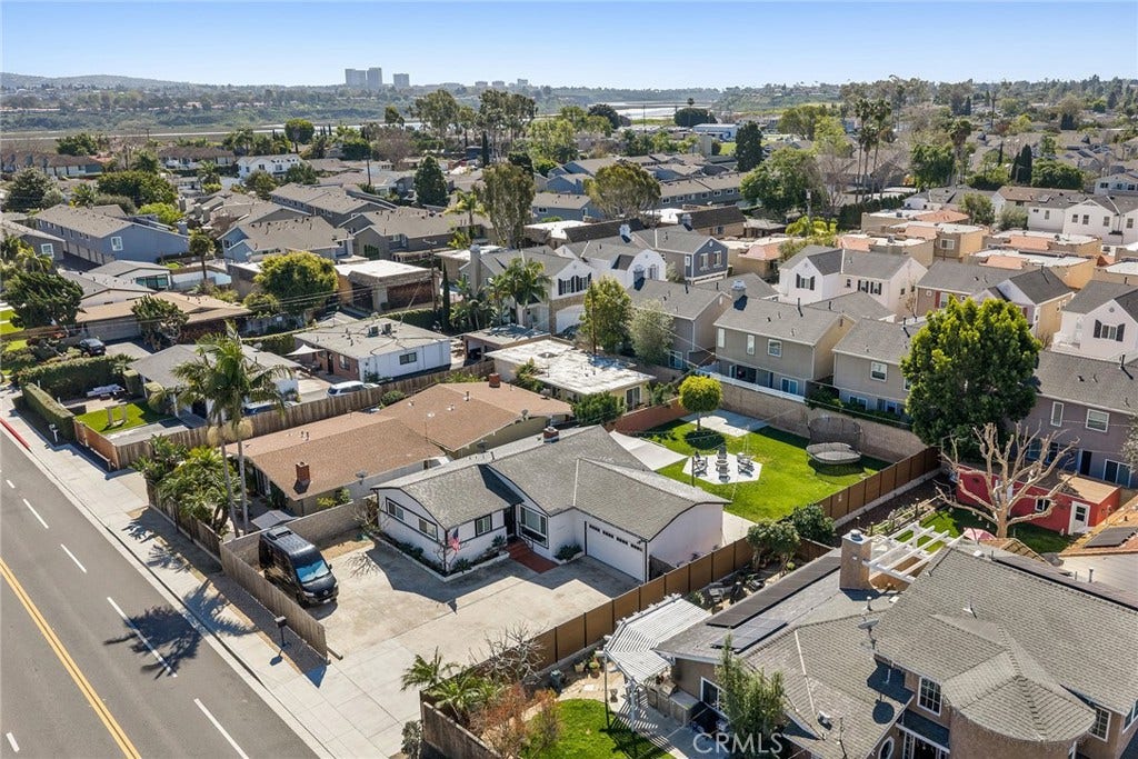 315 University Drive, Costa Mesa, CA 92627 315 University Drive, Costa Mesa, CA 92627