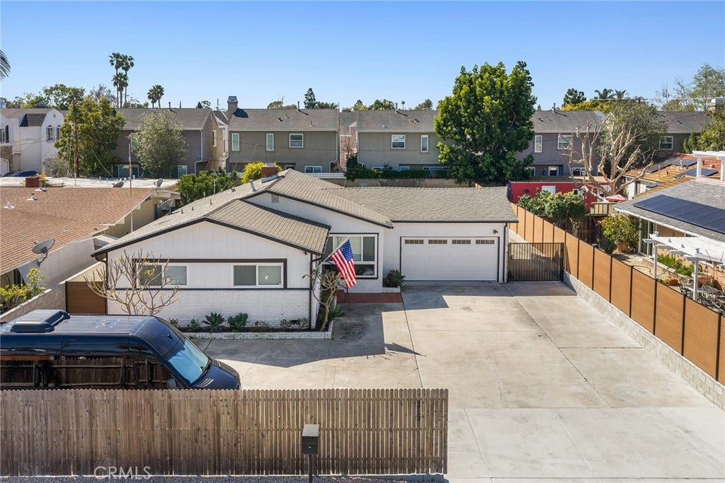 315 University Drive, Costa Mesa, CA 92627 315 University Drive, Costa Mesa, CA 92627