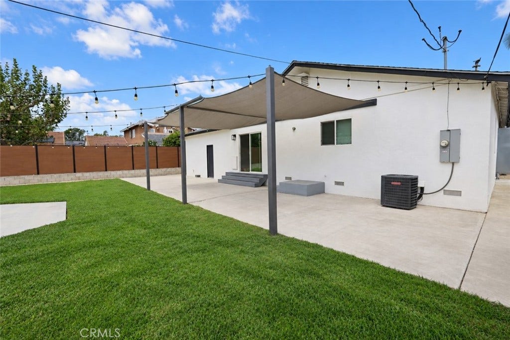 315 University Drive, Costa Mesa, CA 92627 315 University Drive, Costa Mesa, CA 92627