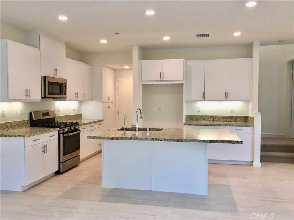 69 Savannah, Lake Forest, CA 92630 69 Savannah, Lake Forest, CA 92630