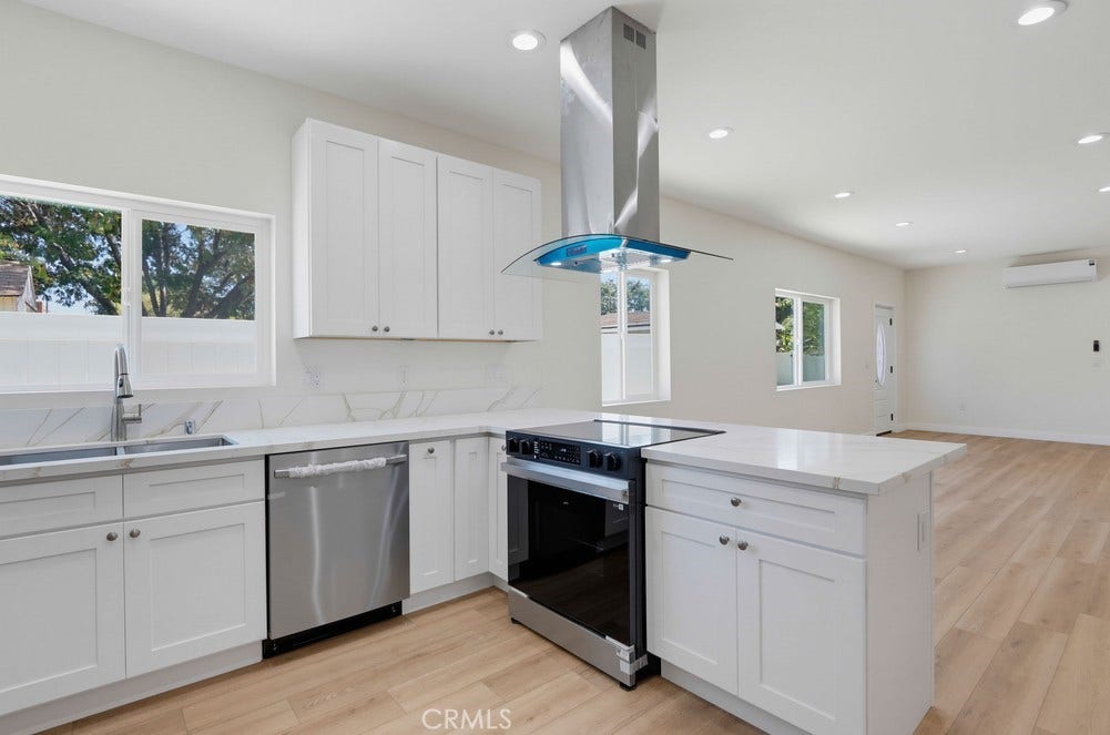 404 N Diana Place, Fullerton, CA 92833 404 N Diana Place, Fullerton, CA 92833