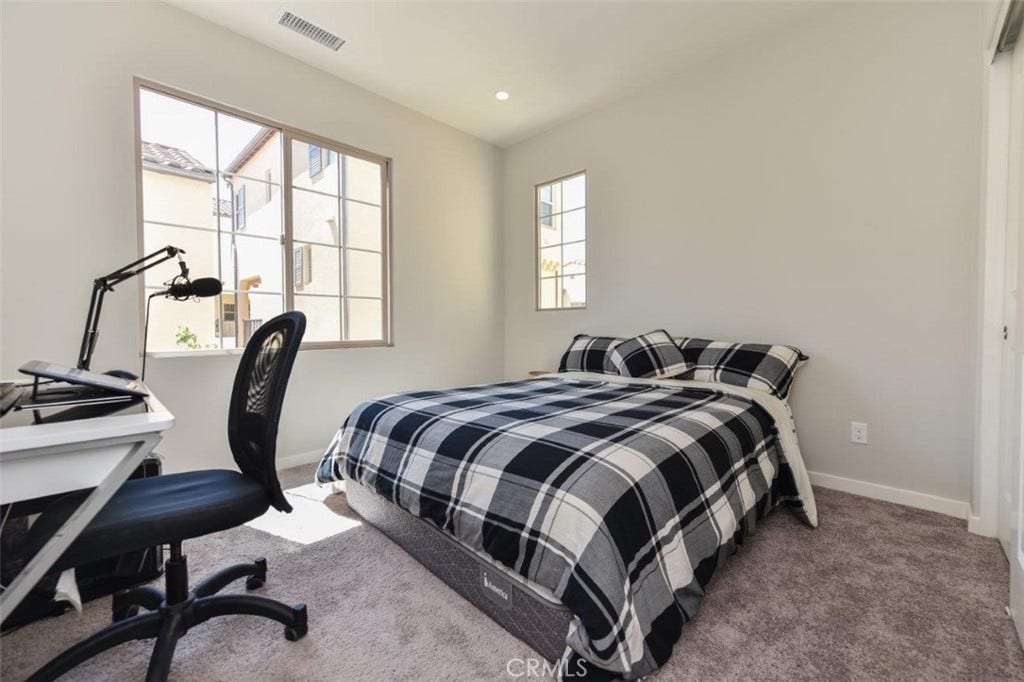 161 Elkhorn, Irvine, CA 92618 161 Elkhorn, Irvine, CA 92618