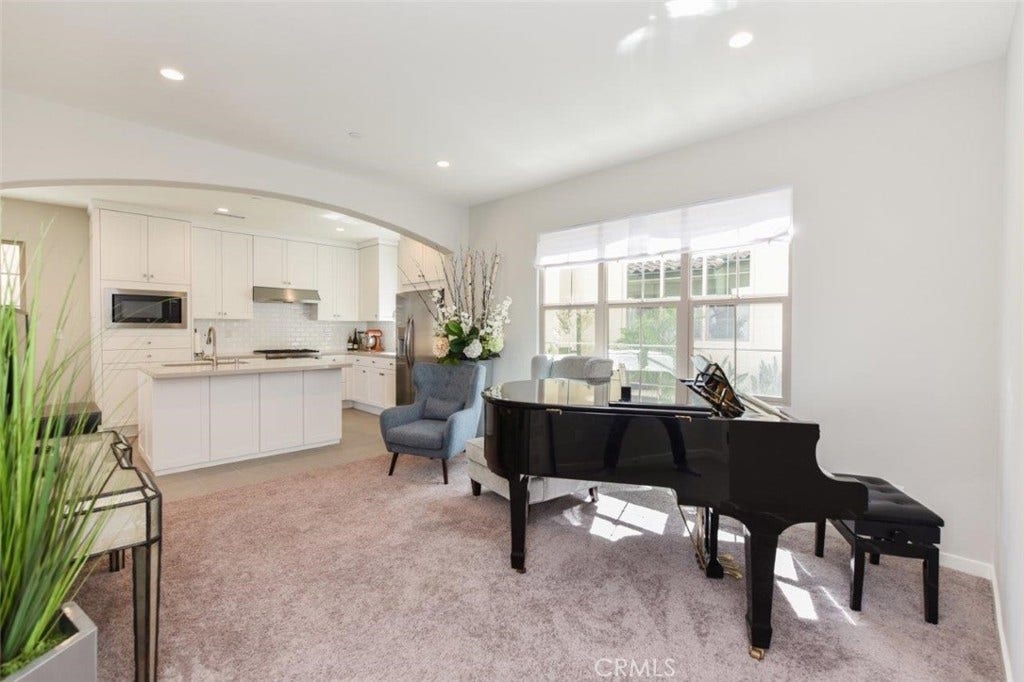 161 Elkhorn, Irvine, CA 92618 161 Elkhorn, Irvine, CA 92618