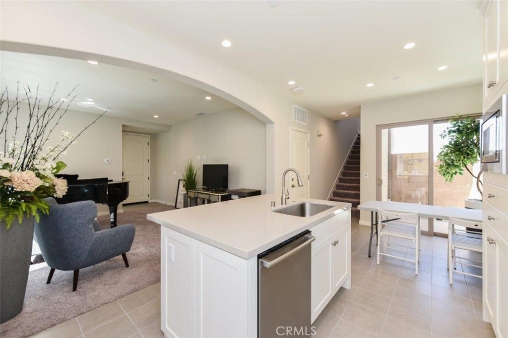 161 Elkhorn, Irvine, CA 92618 161 Elkhorn, Irvine, CA 92618