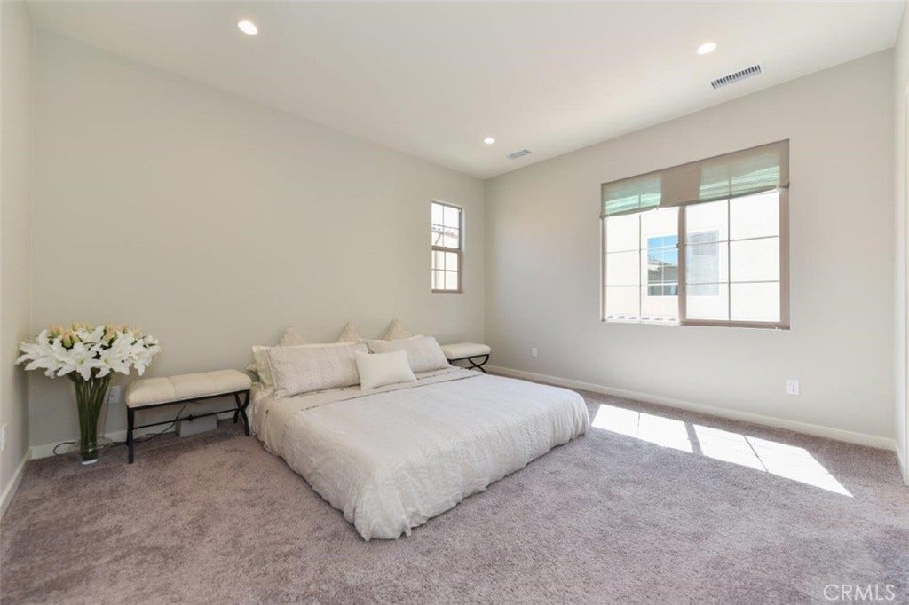 161 Elkhorn, Irvine, CA 92618 161 Elkhorn, Irvine, CA 92618