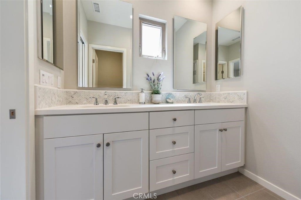 161 Elkhorn, Irvine, CA 92618 161 Elkhorn, Irvine, CA 92618