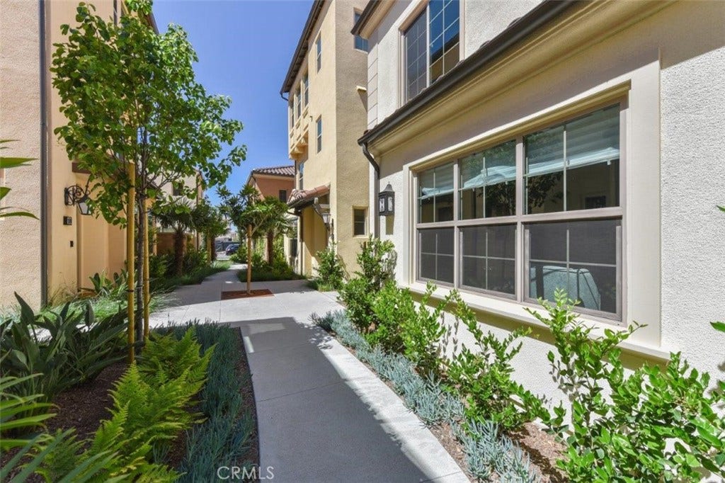 161 Elkhorn, Irvine, CA 92618 161 Elkhorn, Irvine, CA 92618