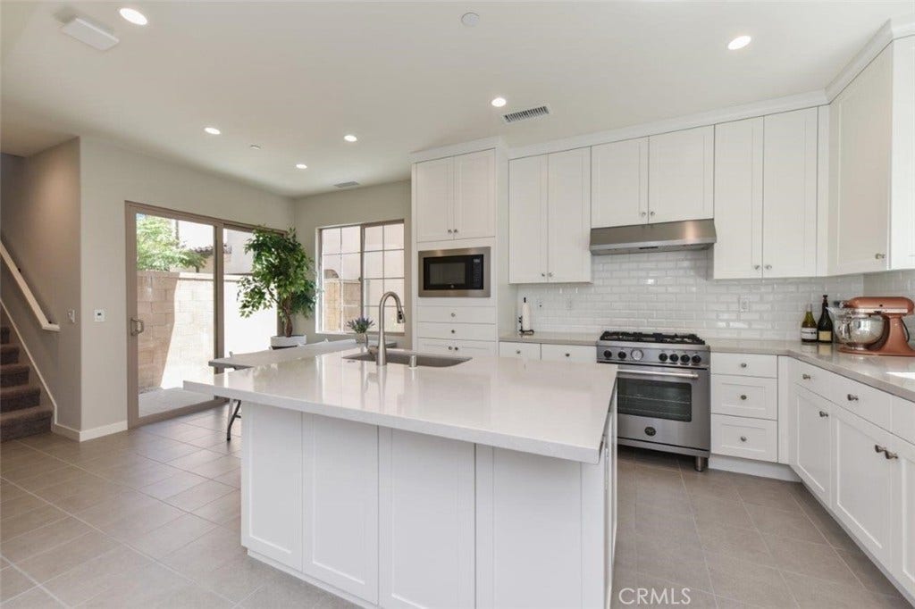 161 Elkhorn, Irvine, CA 92618 161 Elkhorn, Irvine, CA 92618