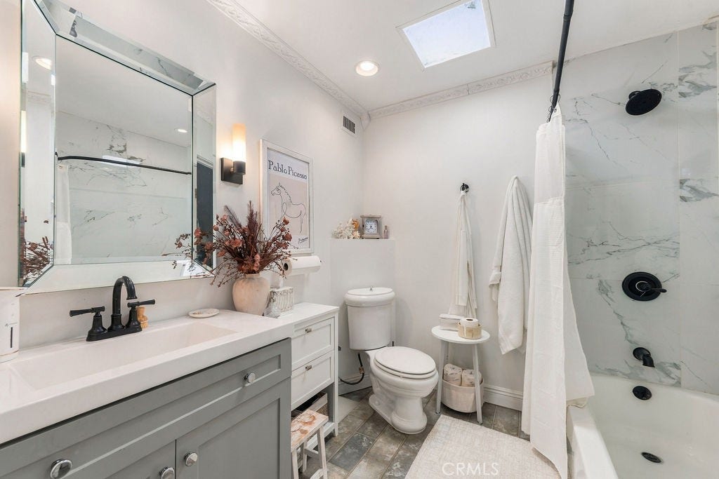 6226 Shoup, Woodland Hills, CA 91367 6226 Shoup, Woodland Hills, CA 91367