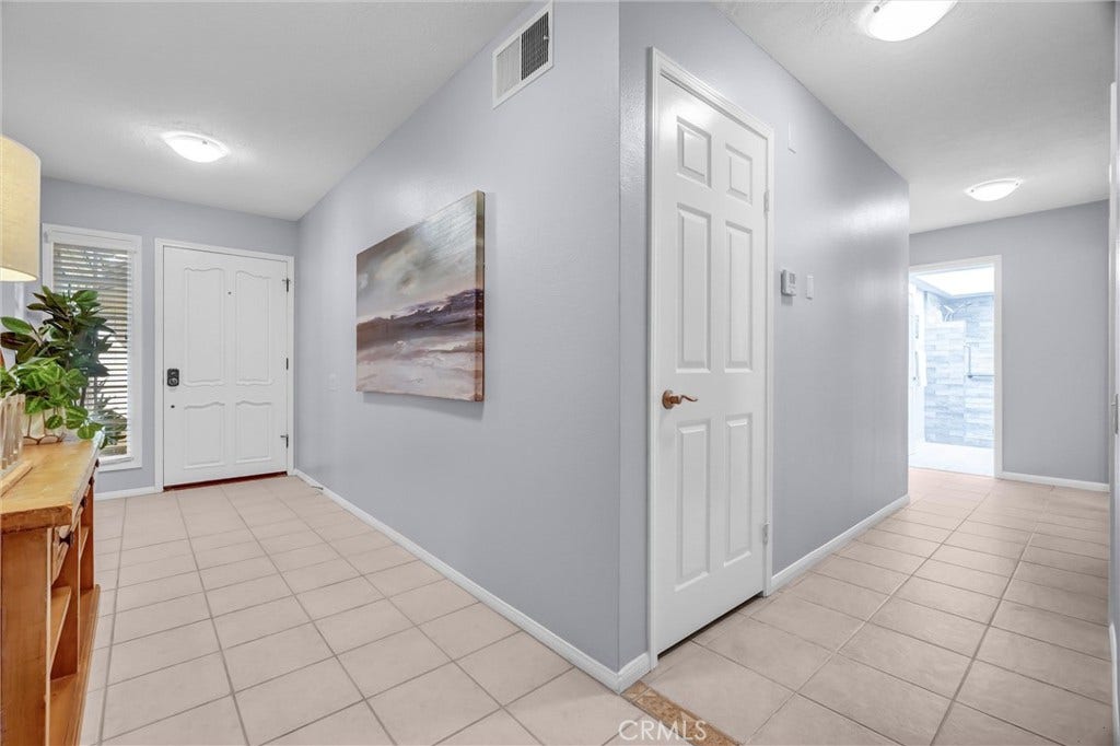 28282 La Caleta, Mission Viejo, CA 92692 28282 La Caleta, Mission Viejo, CA 92692
