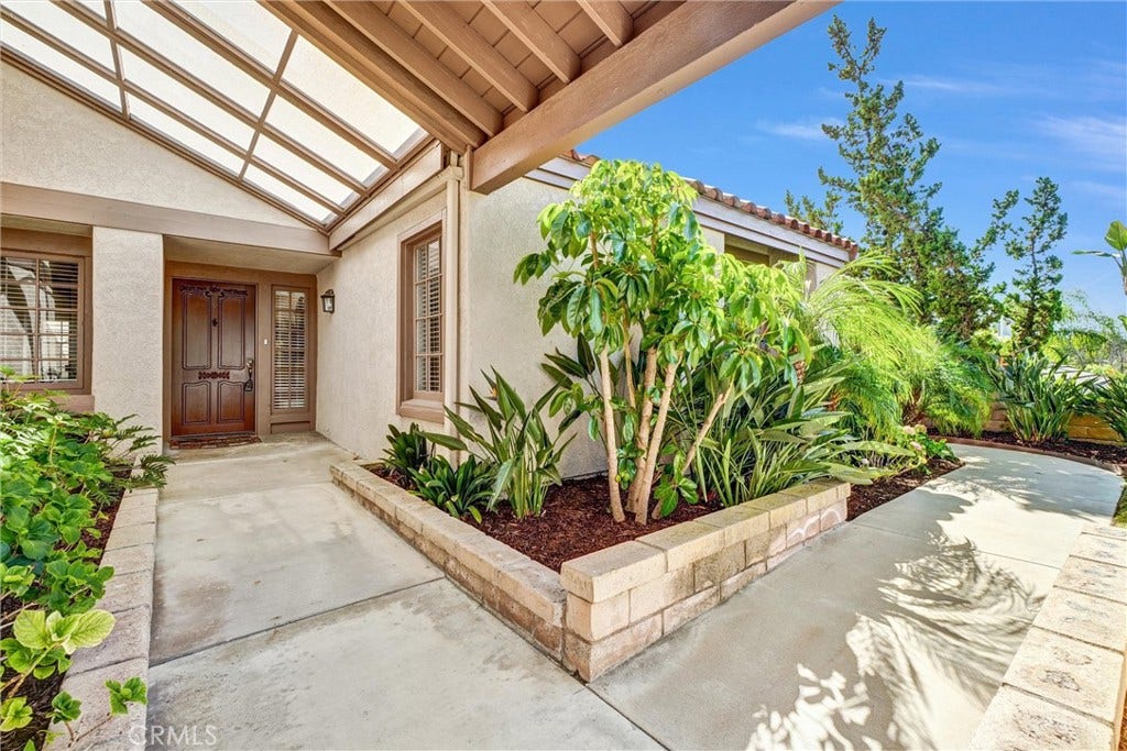 28282 La Caleta, Mission Viejo, CA 92692 28282 La Caleta, Mission Viejo, CA 92692