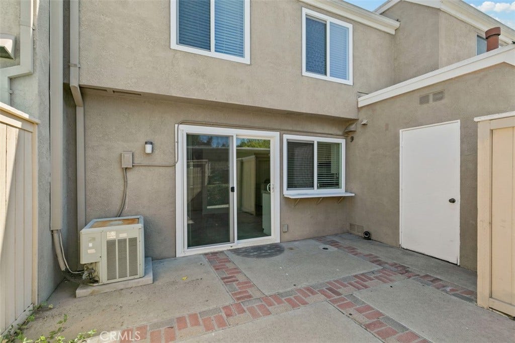 11 Rosemary, #20, Irvine, CA 92604 11 Rosemary, #20, Irvine, CA 92604