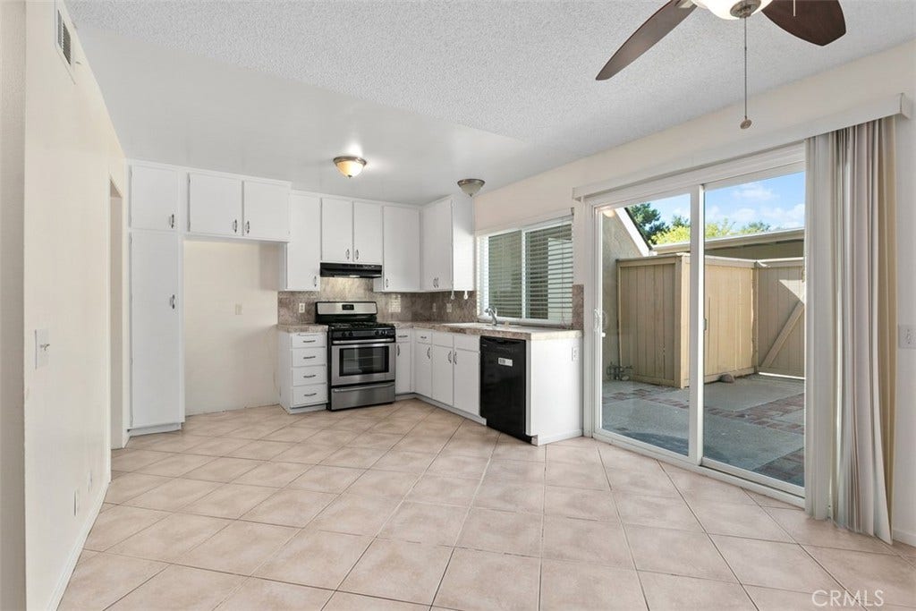 11 Rosemary, #20, Irvine, CA 92604 11 Rosemary, #20, Irvine, CA 92604