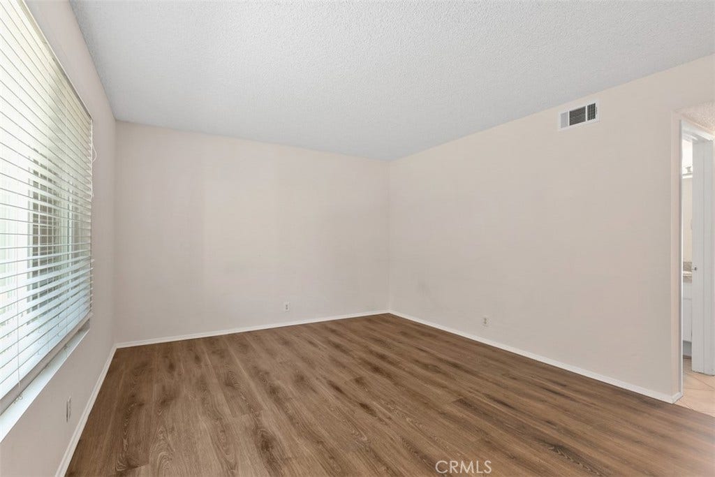 11 Rosemary, #20, Irvine, CA 92604 11 Rosemary, #20, Irvine, CA 92604