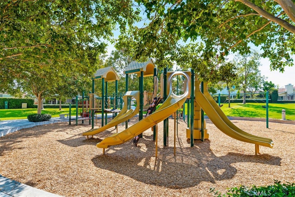 11 Rosemary, #20, Irvine, CA 92604 11 Rosemary, #20, Irvine, CA 92604