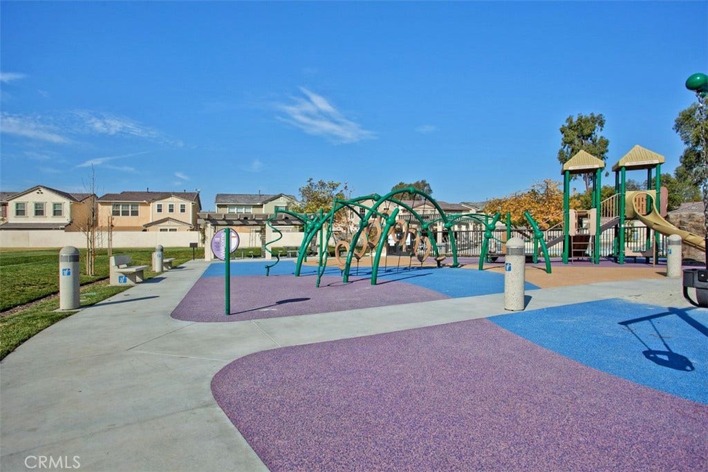 11 Rosemary, #20, Irvine, CA 92604 11 Rosemary, #20, Irvine, CA 92604