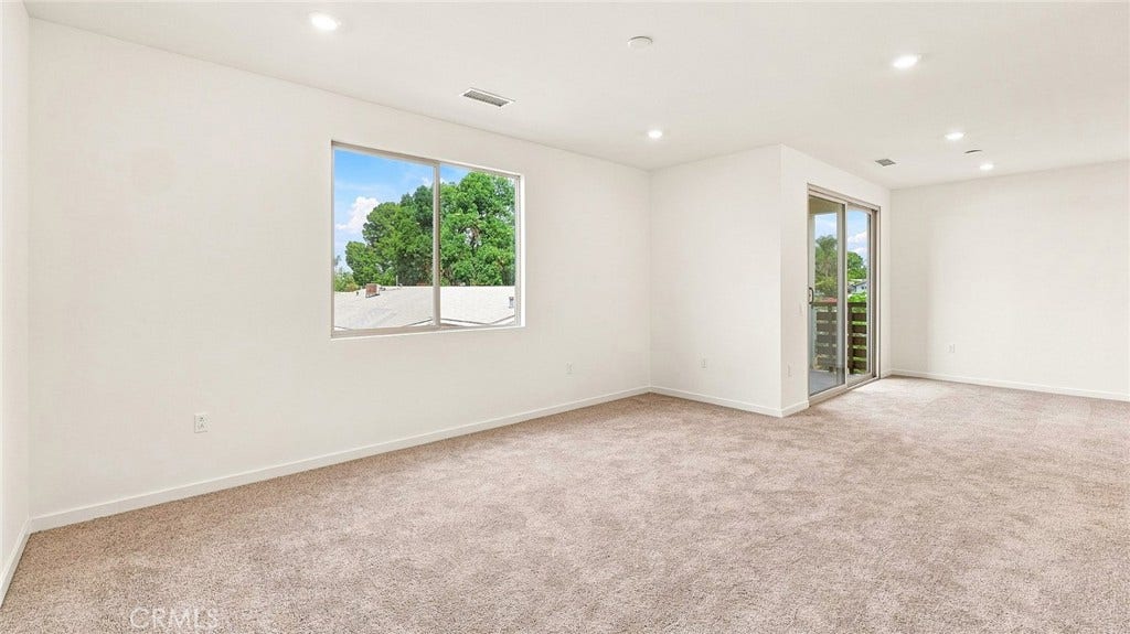 *Photos of different homesite used for floorplan representation*