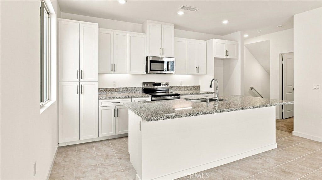 *Photos of different homesite used for floorplan representation*