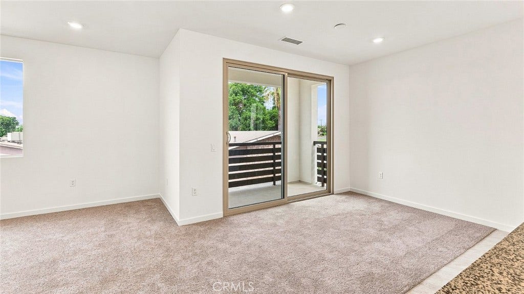 *Photos of different homesite used for floorplan representation*