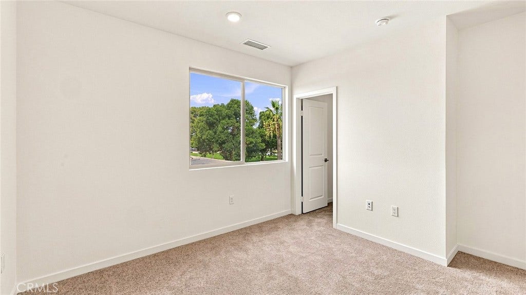 *Photos of different homesite used for floorplan representation*