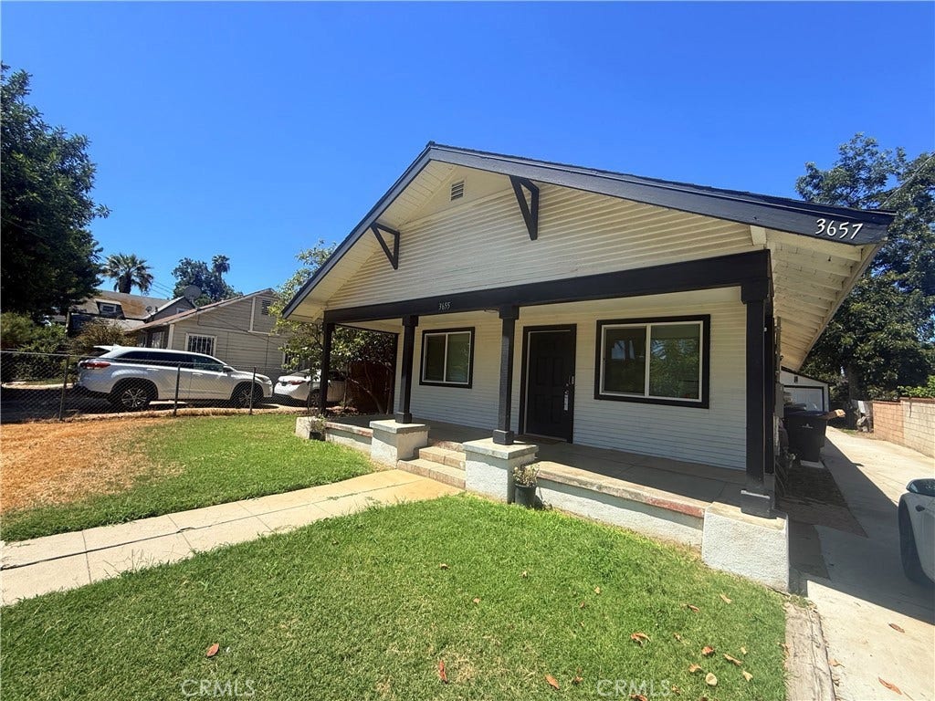 3655 Comer Ave, Riverside, CA 92507 3655 Comer Ave, Riverside, CA 92507