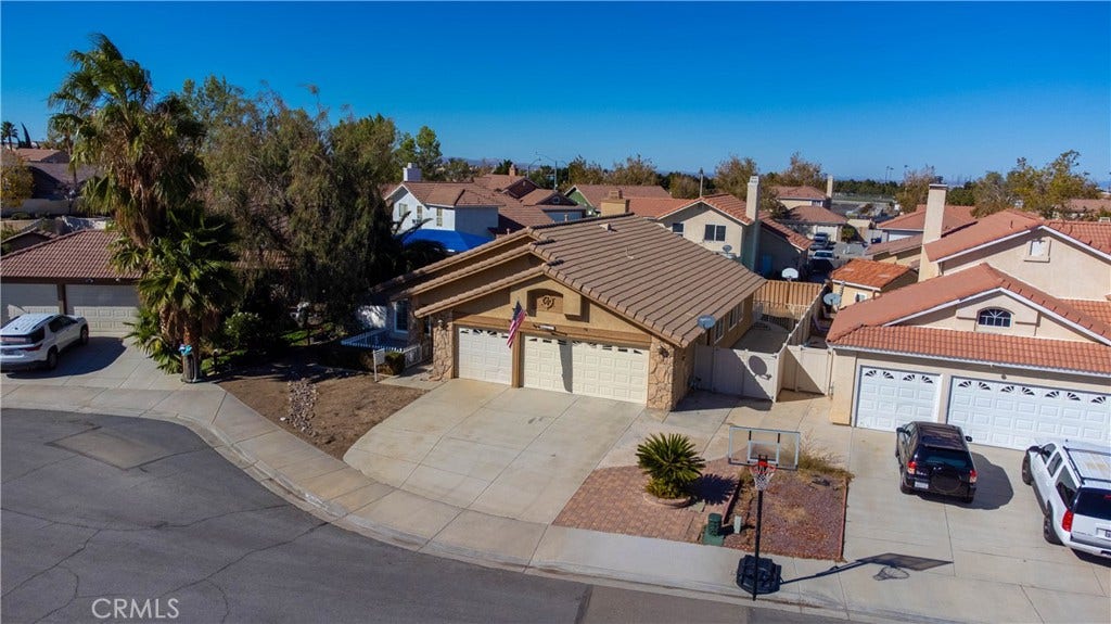 12532 El Dorado Court, Victorville, CA 92392 12532 El Dorado Court, Victorville, CA 92392