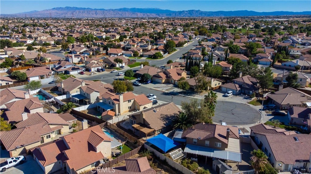 12532 El Dorado Court, Victorville, CA 92392 12532 El Dorado Court, Victorville, CA 92392