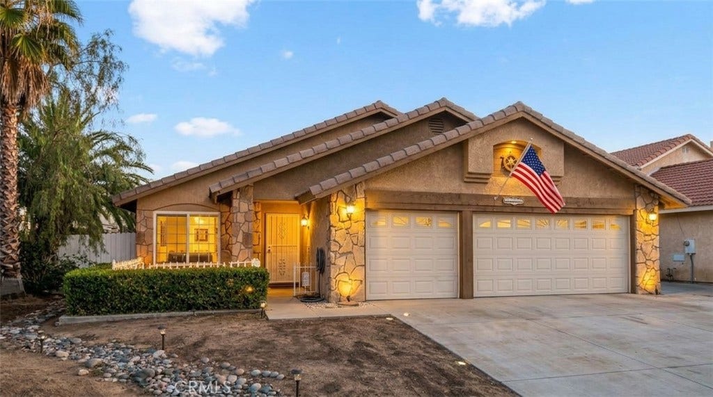 12532 El Dorado Court, Victorville, CA 92392 12532 El Dorado Court, Victorville, CA 92392